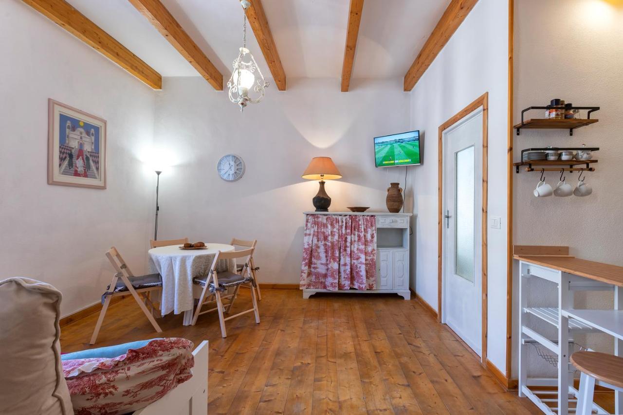 Apartmán La Finestra Sul Teatro Alghero Exteriér fotografie