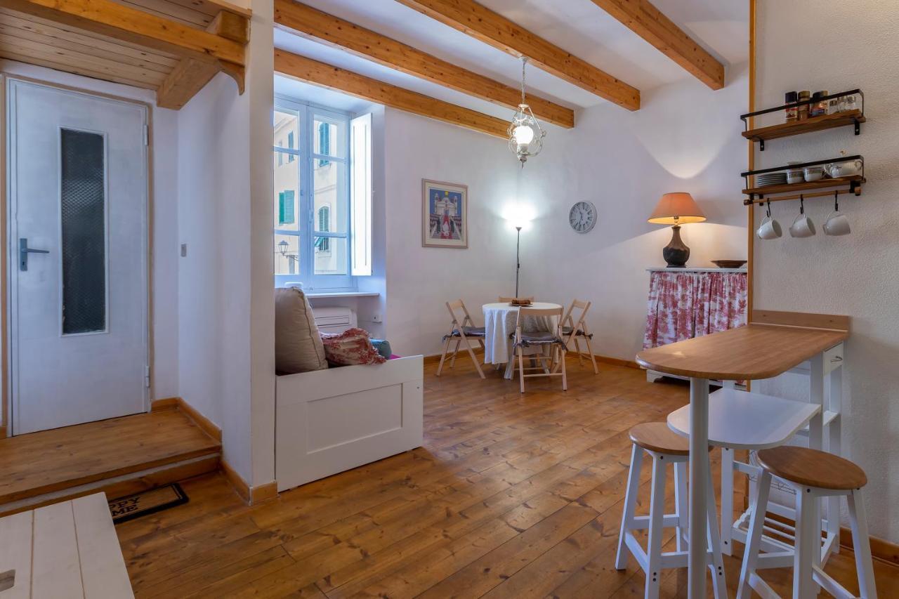 Apartmán La Finestra Sul Teatro Alghero Exteriér fotografie